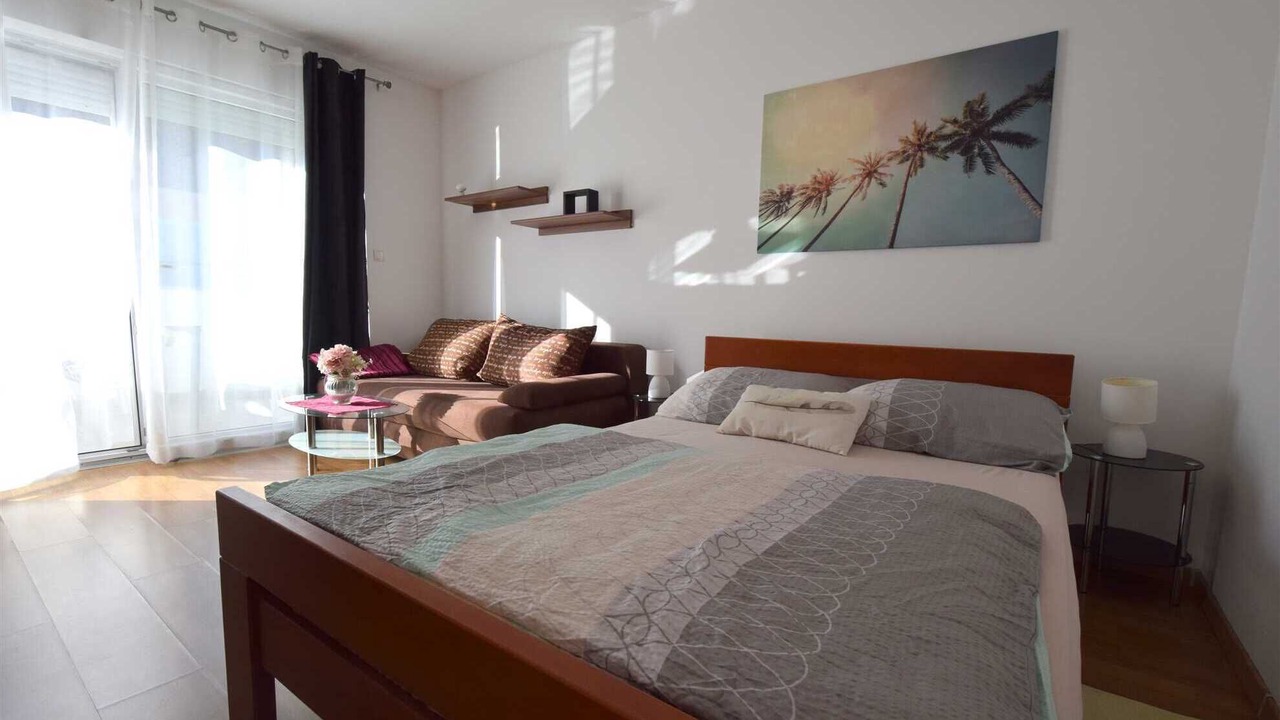 Photo of Bedroom in Vantacici
