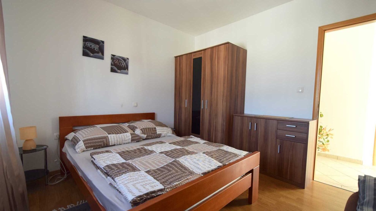 Photo of Bedroom in Vantacici