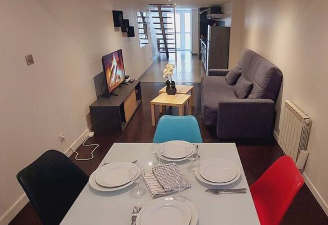 Photo of Others in Republique - Tolstoi