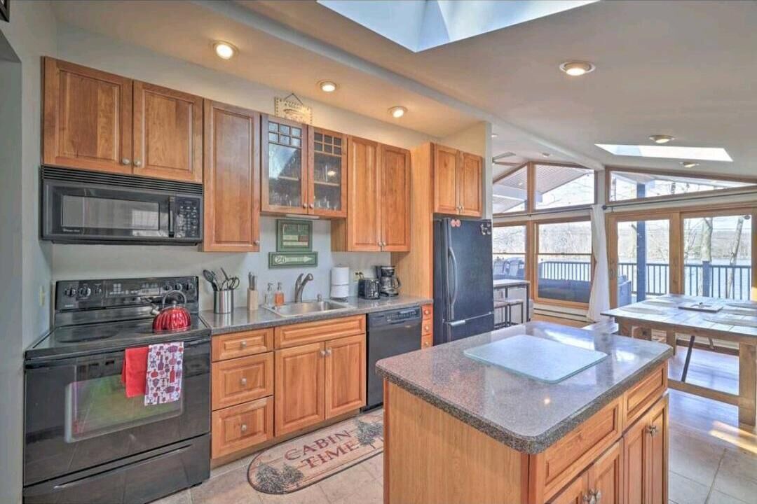 Photo of Kitchen in Locust Lake Village