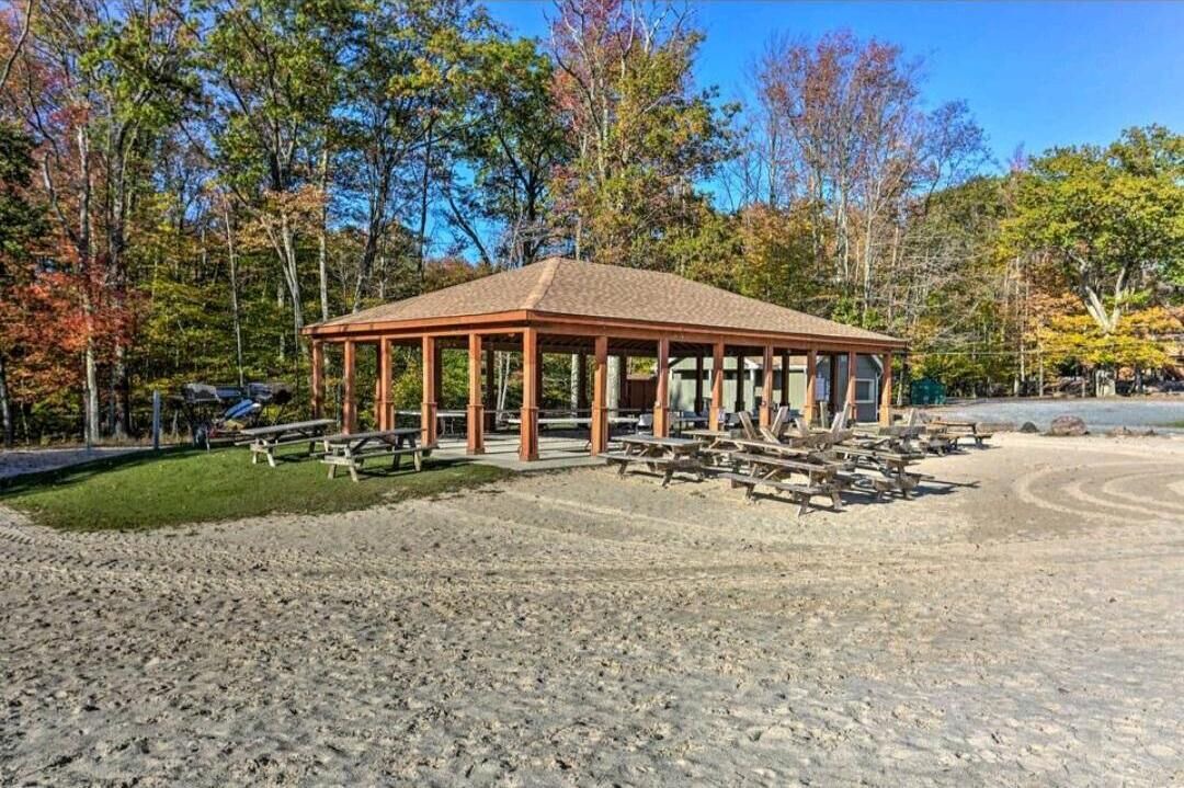 Photo of Outdoor in Locust Lake Village