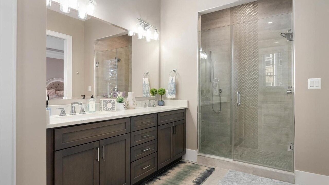 Photo of Bathroom in Heron Harbour Isle