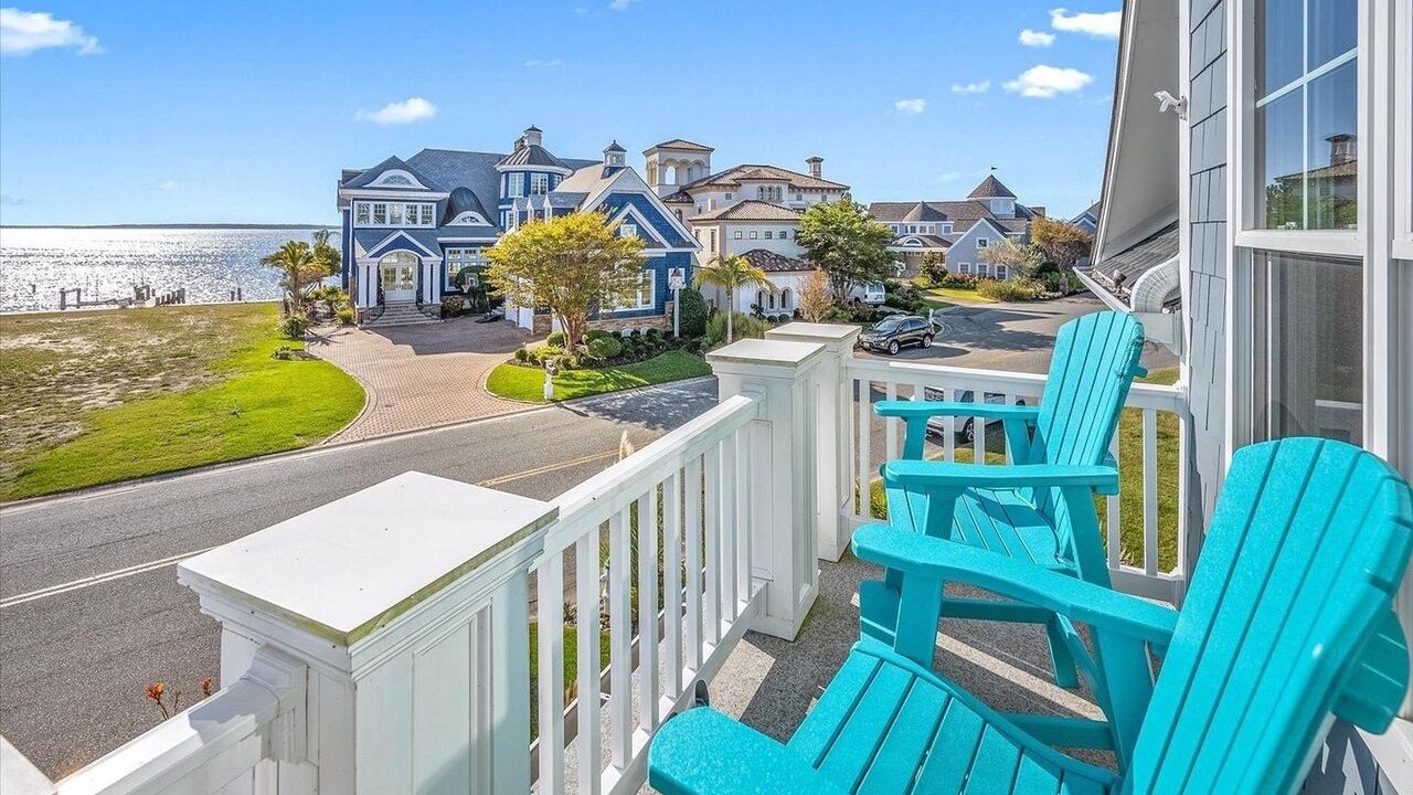 Photo of Patio Balcony in Heron Harbour Isle