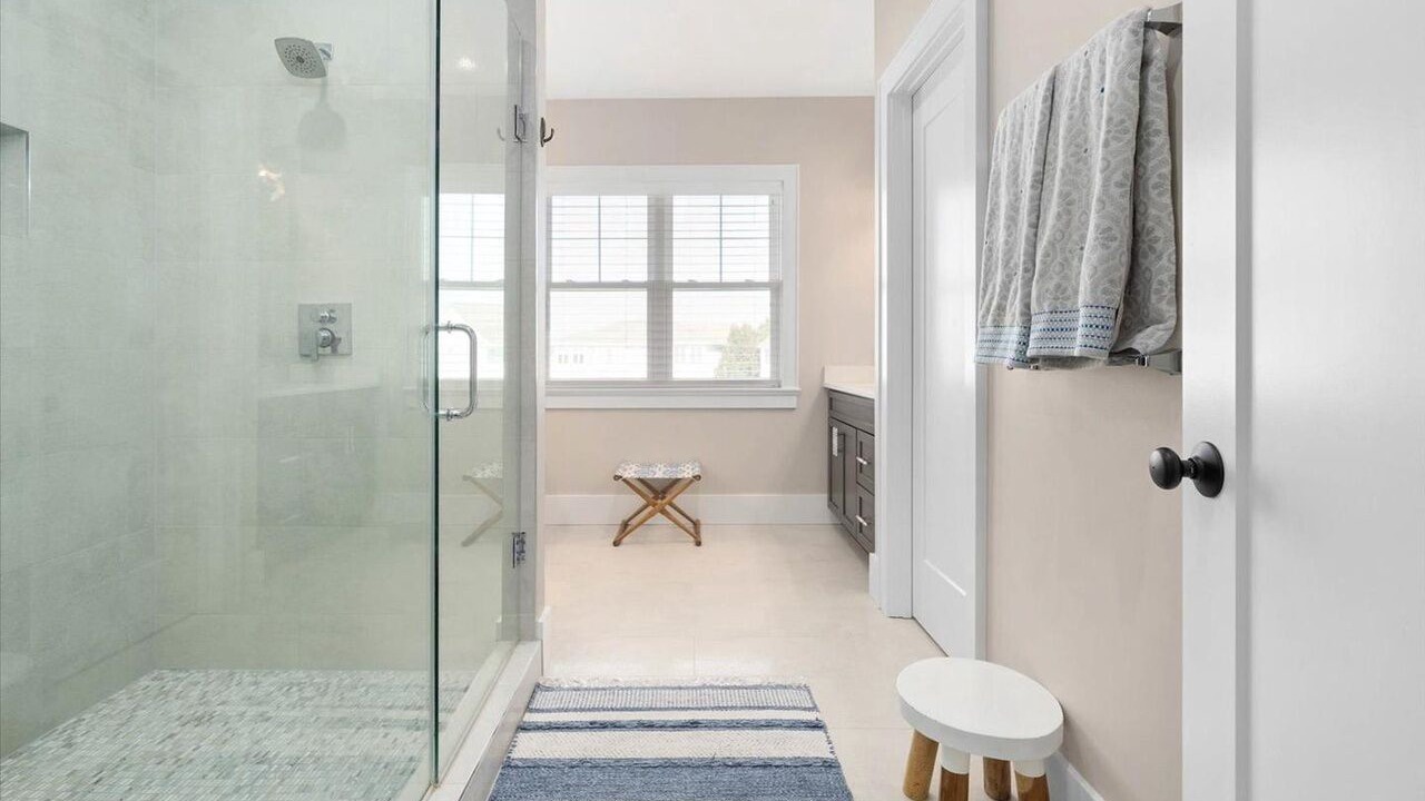 Photo of Bathroom in Heron Harbour Isle