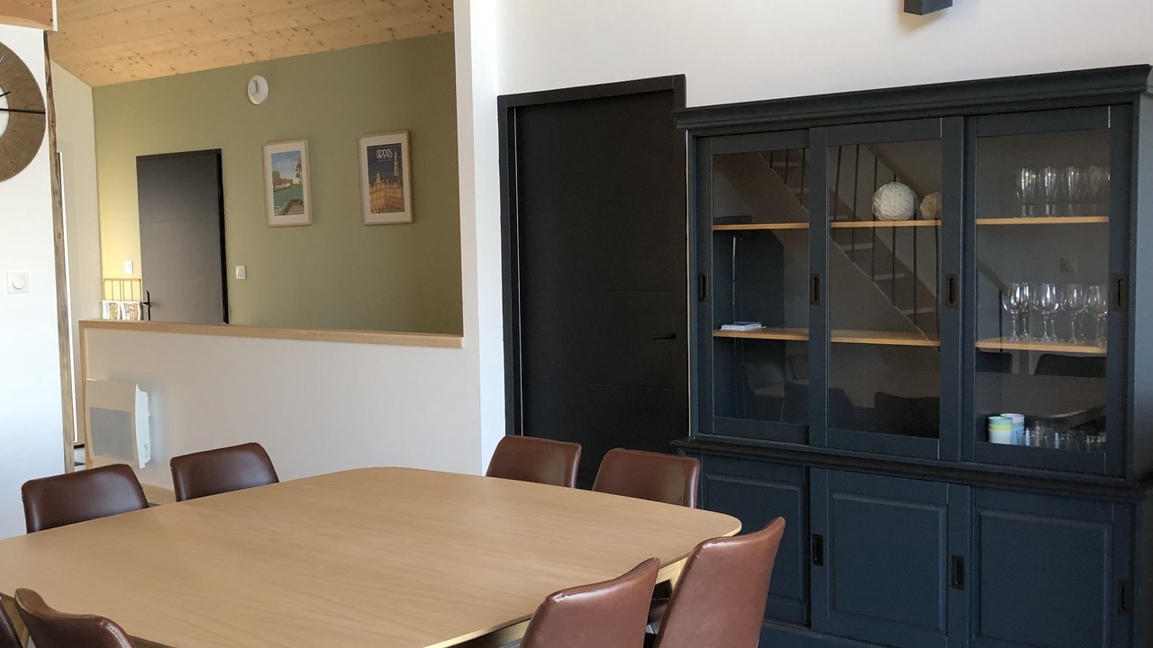 Photo of Others in Ecques