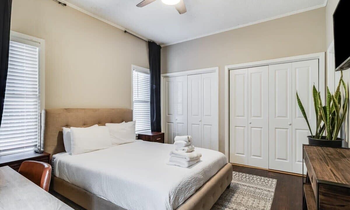 Photo of Bedroom in Freetown - Port Rico