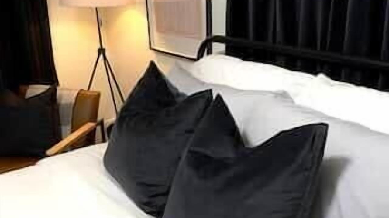 Photo of Bedroom in Freetown - Port Rico