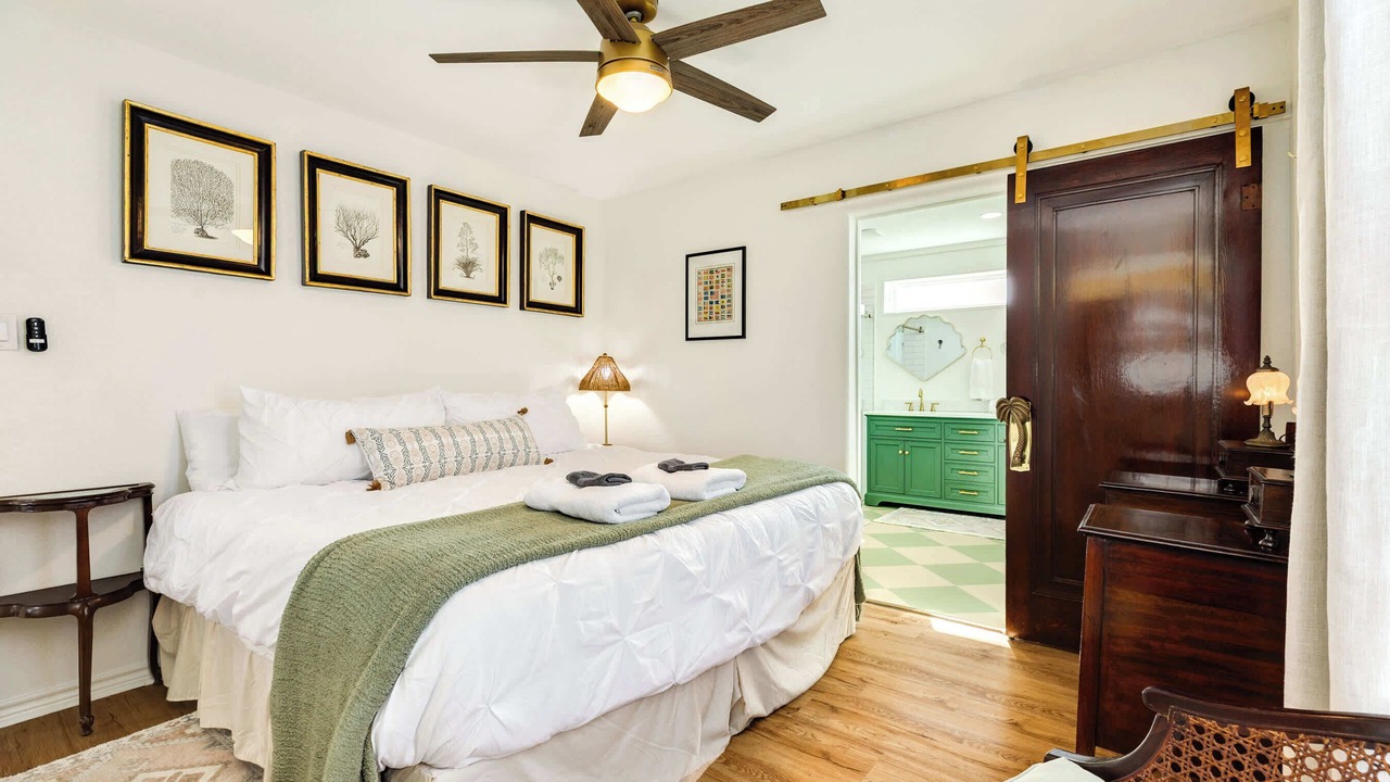 Photo of Bedroom in Surfside Beach