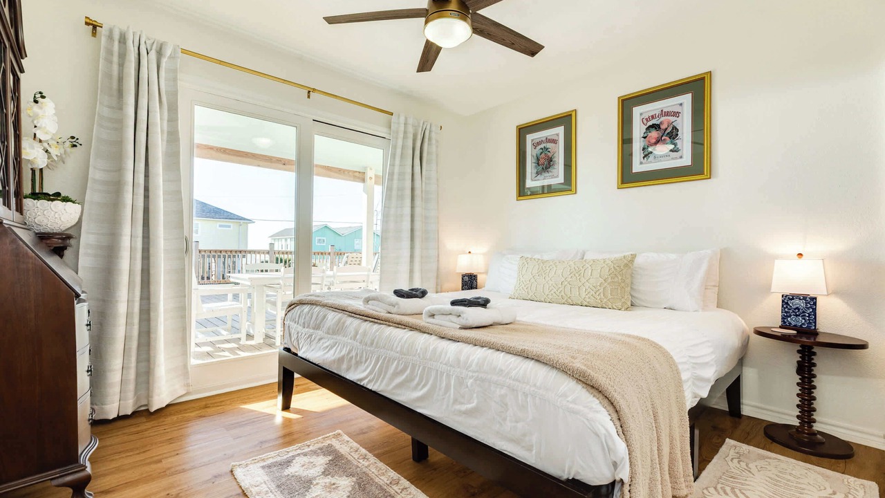 Photo of Bedroom in Surfside Beach