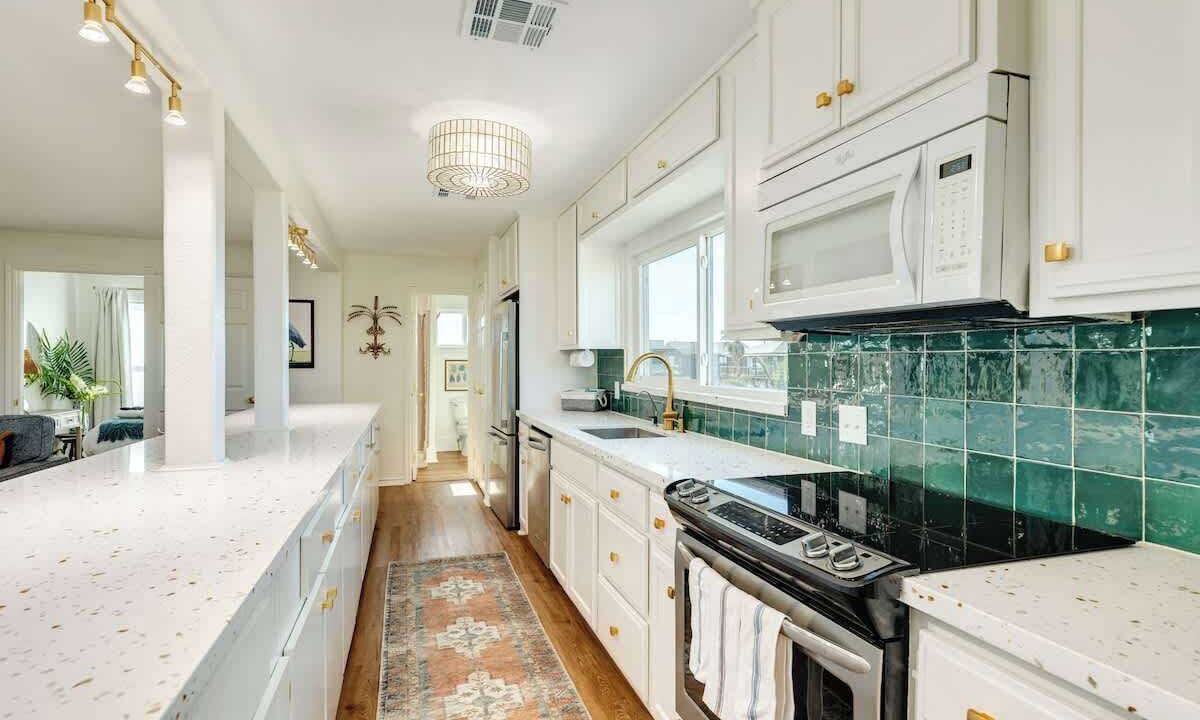 Photo of Kitchen in Surfside Beach