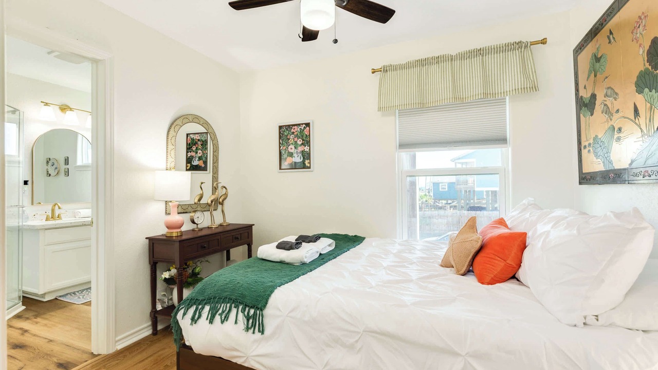 Photo of Bedroom in Surfside Beach