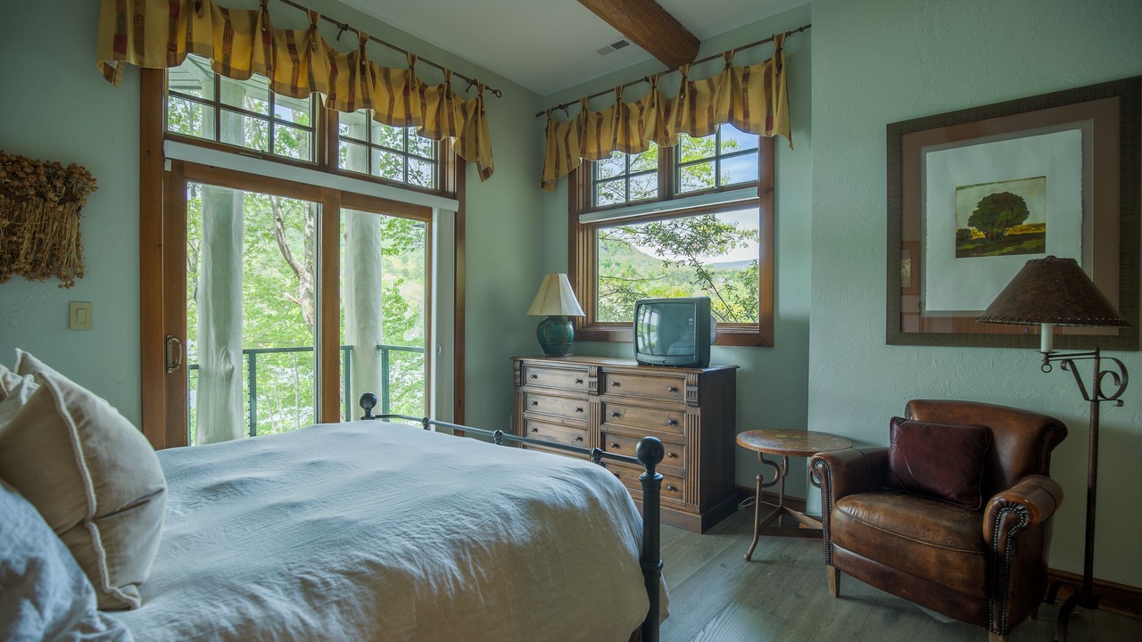 Photo of Bedroom in Lake Lure