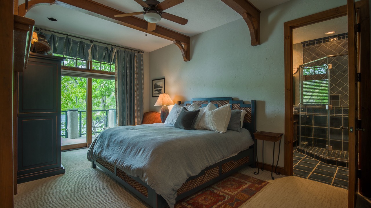 Photo of Bedroom in Lake Lure