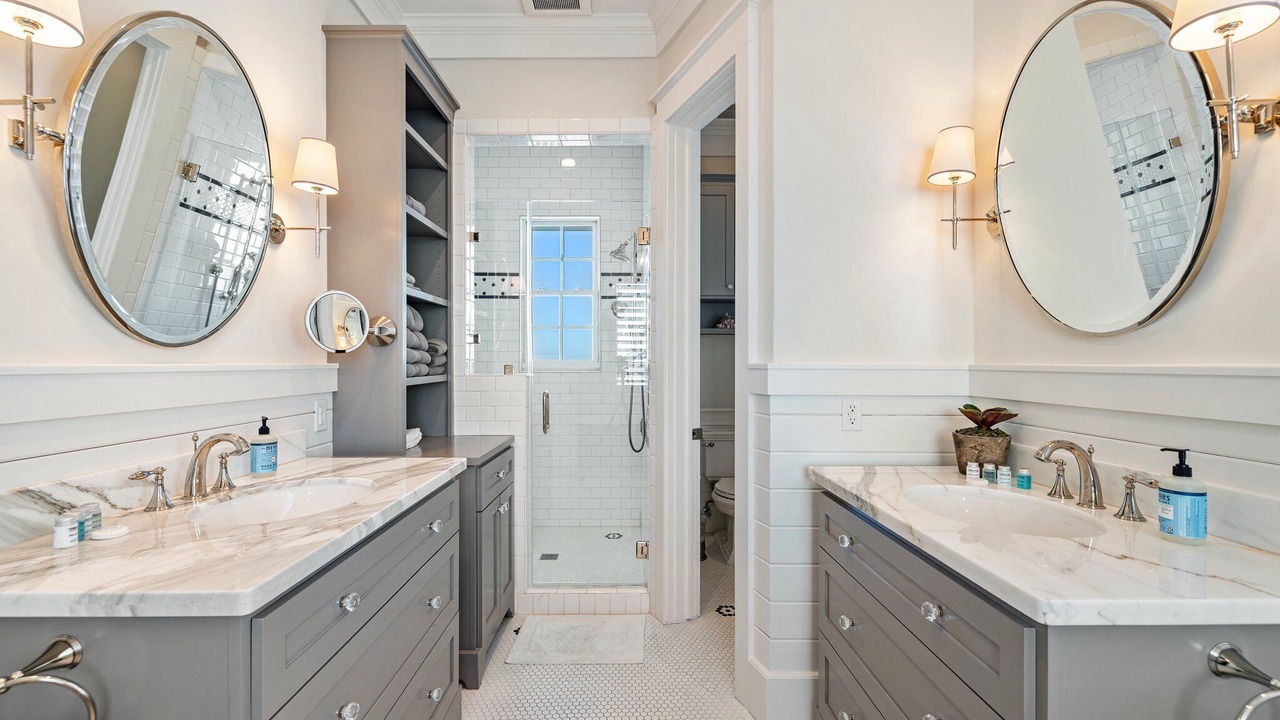 Photo of Bathroom in Galveston