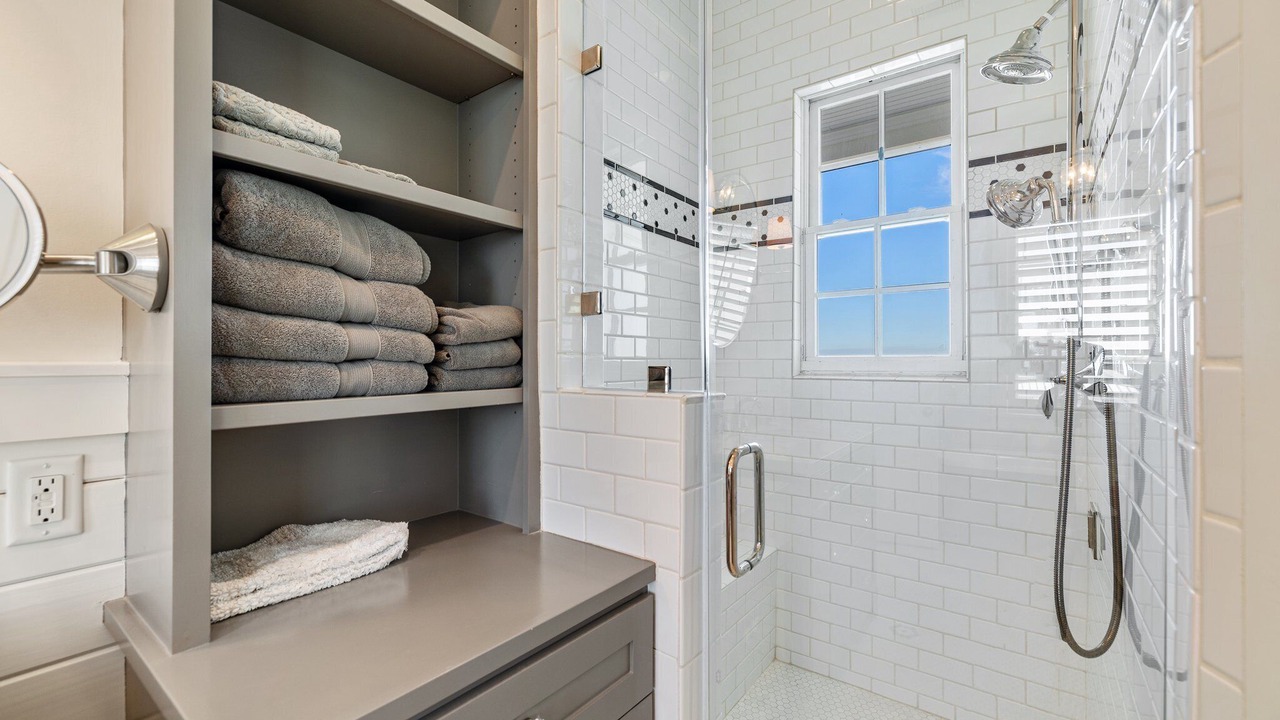 Photo of Bathroom in Galveston