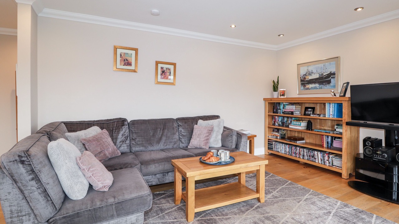 Photo of Livingroom in Jamestown