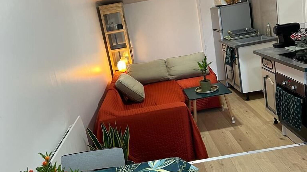 Photo of Livingroom in Lens