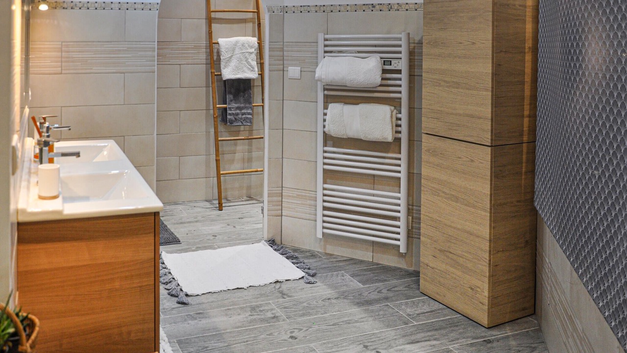 Photo of Bathroom in Aramon
