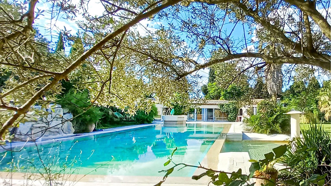 Photo of Outdoor in Aramon