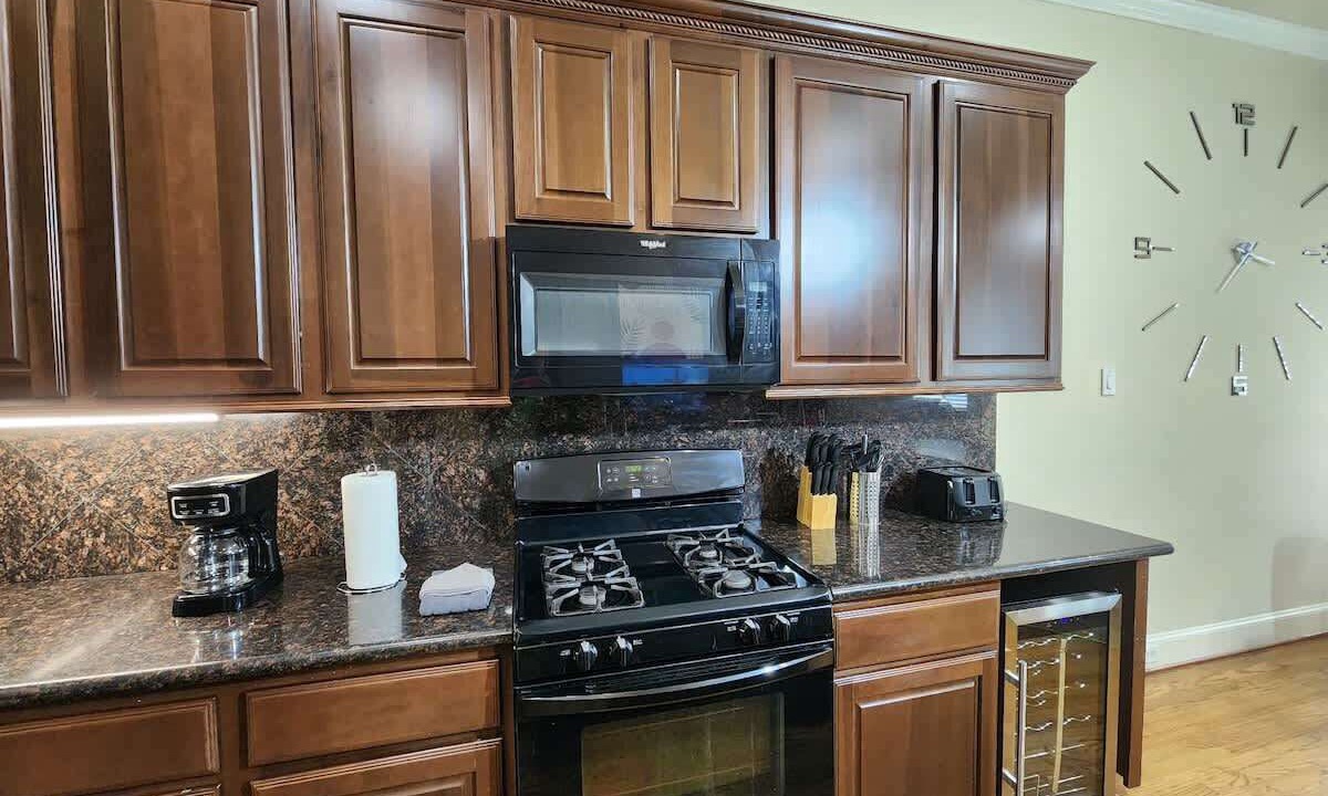 Photo of Kitchen in Woodlake - Briar Meadow