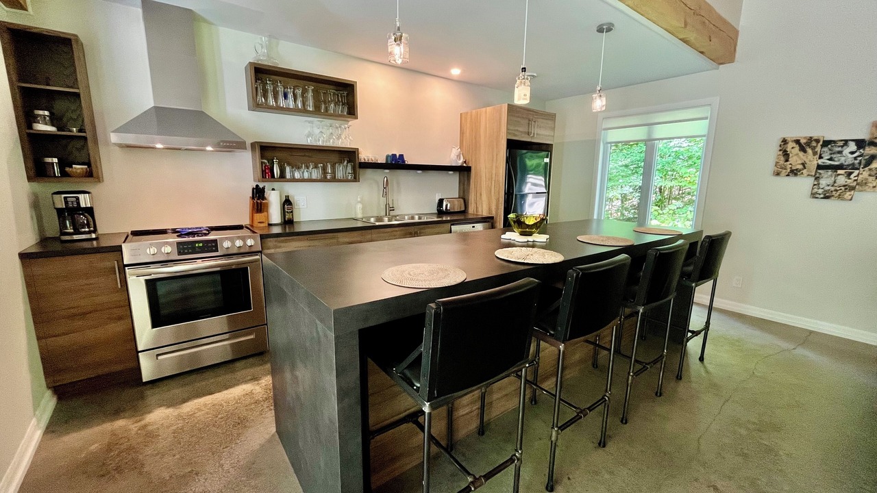 Photo of Kitchen in Bolton-Est