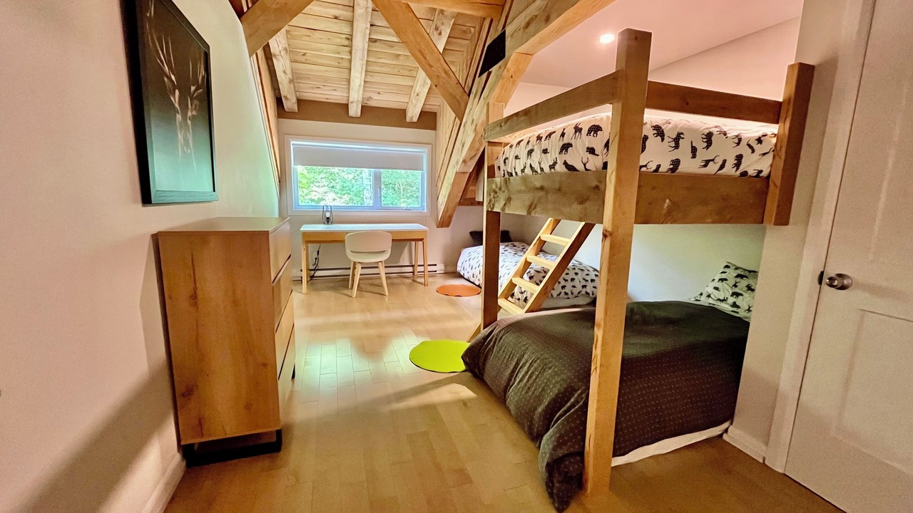 Photo of Bedroom in Bolton-Est
