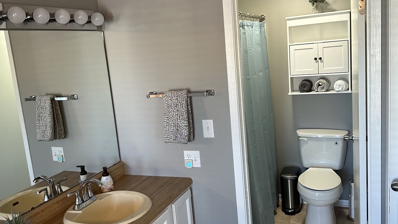 Photo of Bathroom in Village of Four Seasons