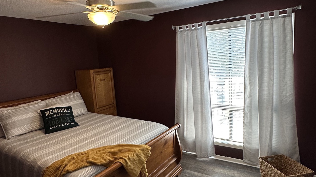 Photo of Bedroom in Village of Four Seasons
