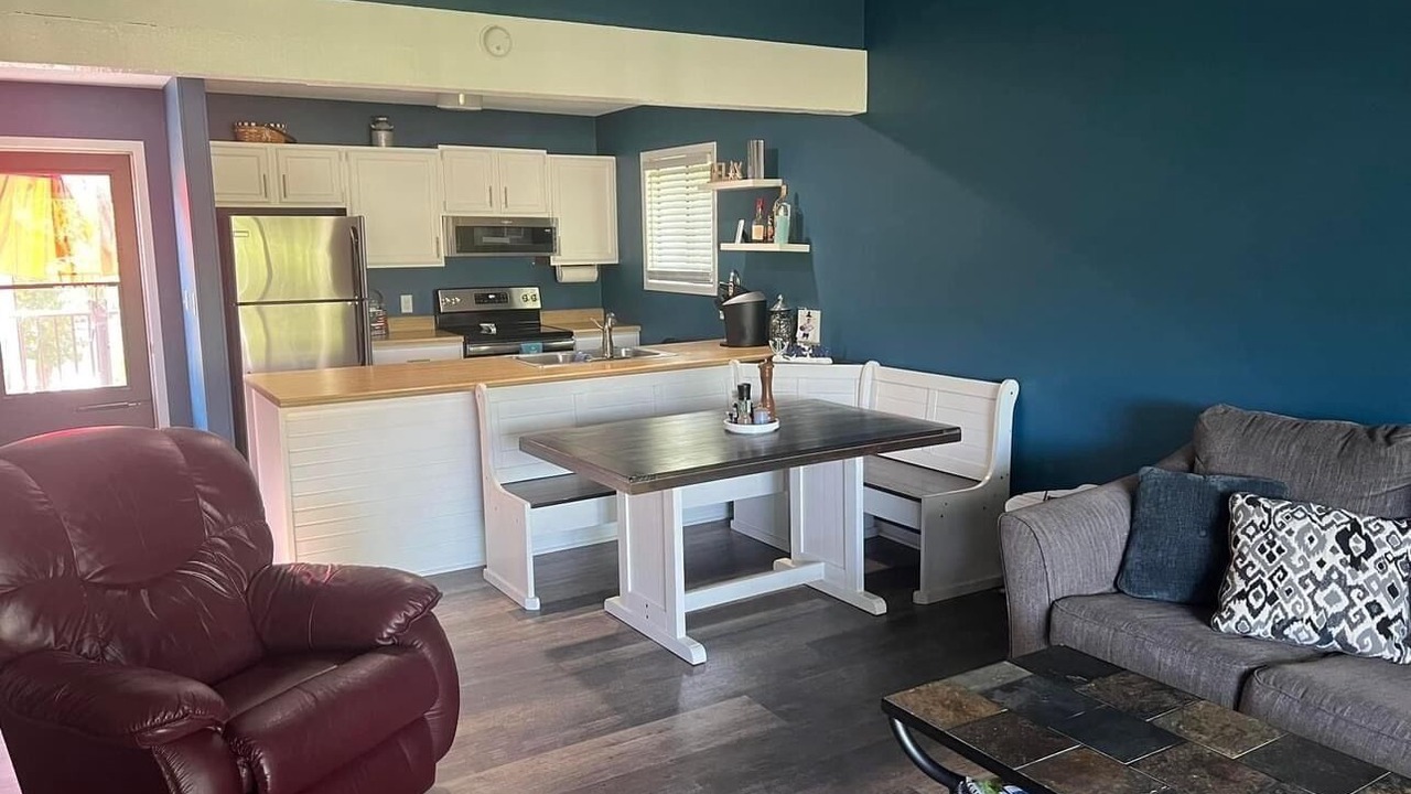 Photo of Livingroom in Village of Four Seasons