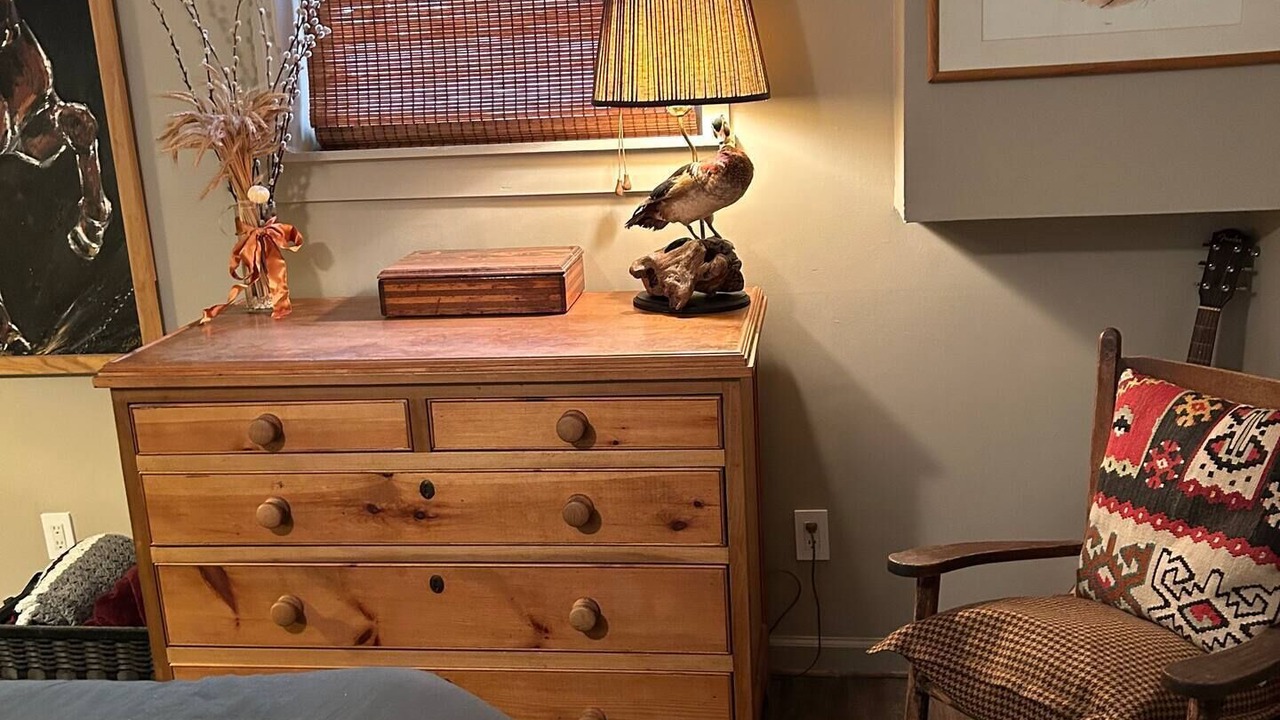 Photo of Bedroom in Crestline Heights