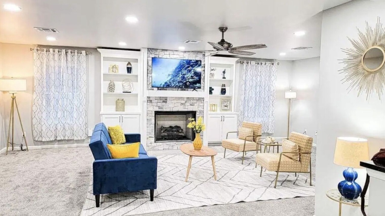 Photo of Livingroom in Broken Arrow
