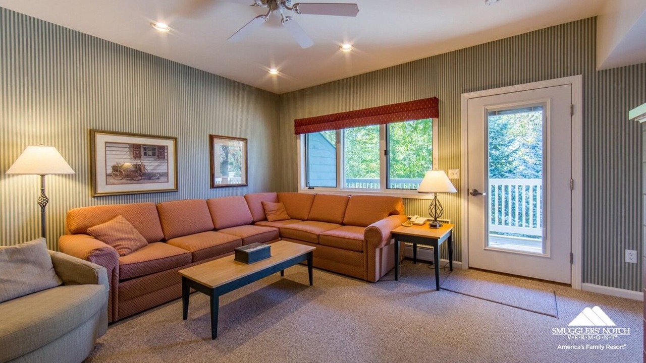 Photo of Livingroom in Jeffersonville