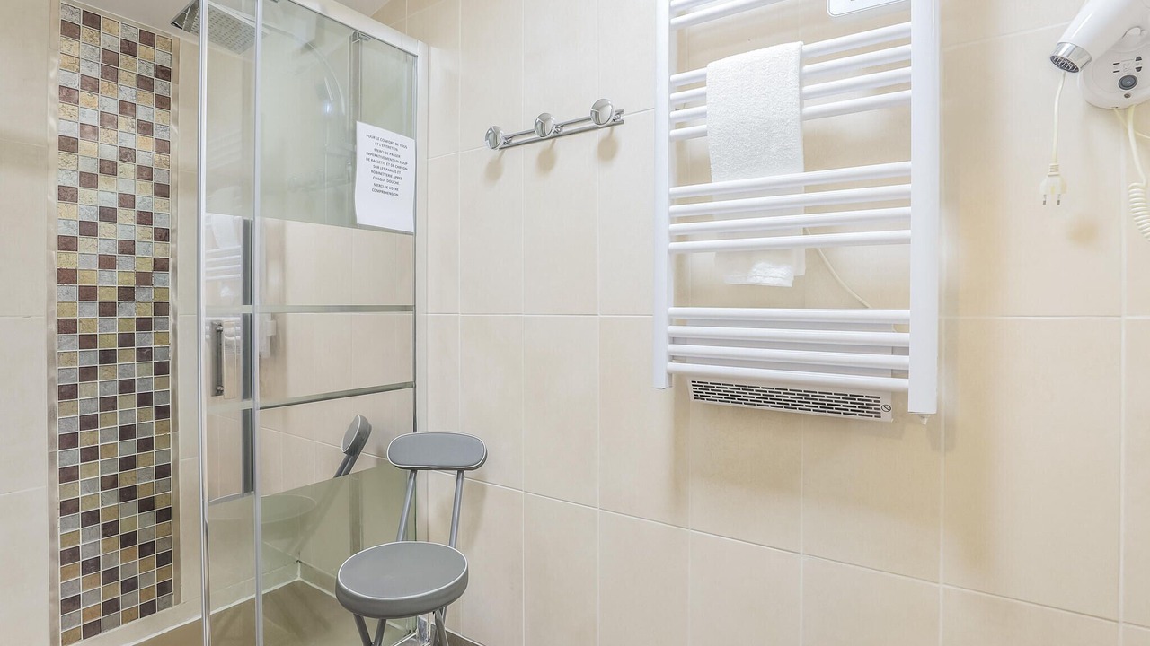 Photo of Bathroom in Flechin