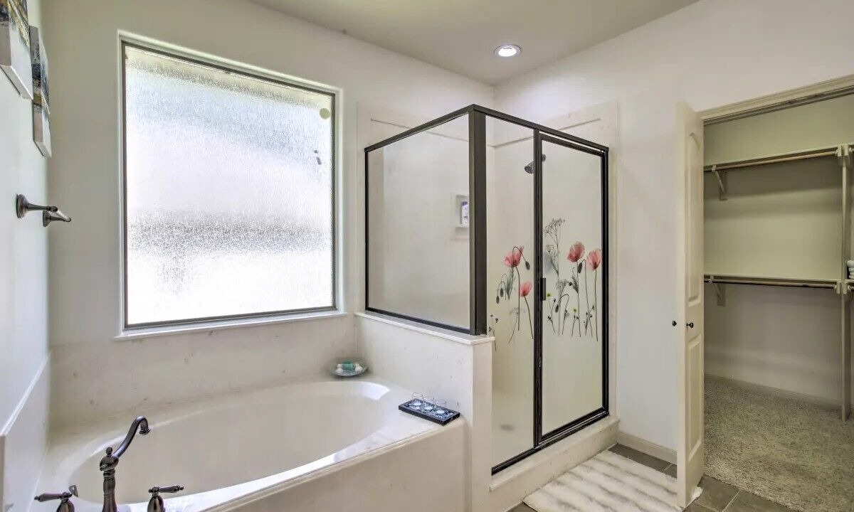 Photo of Bathroom in April Sound