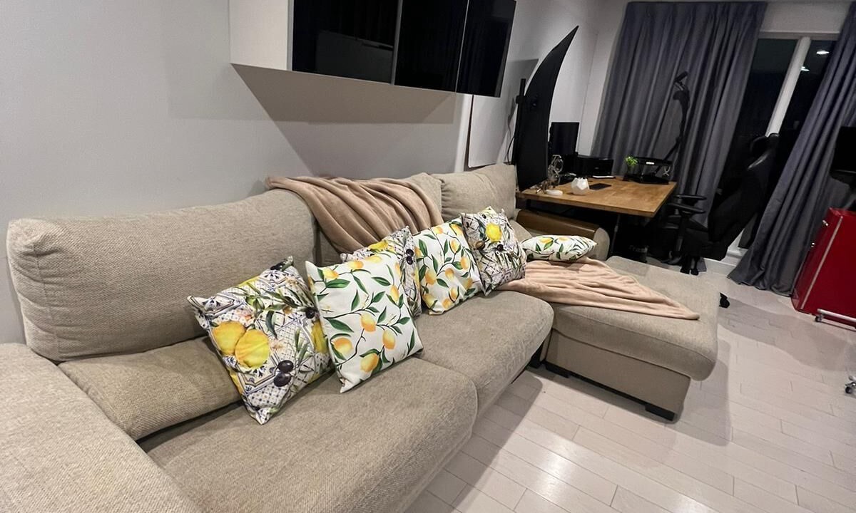 Photo of Livingroom in Edgewater