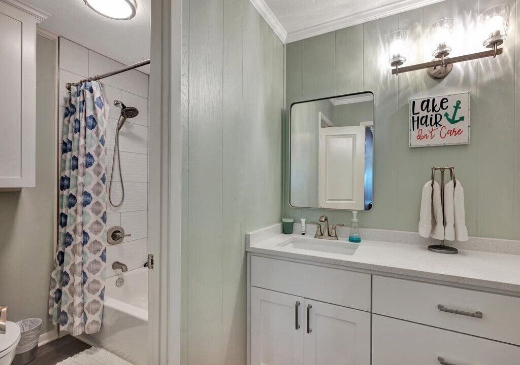 Photo of Bathroom in Etoile
