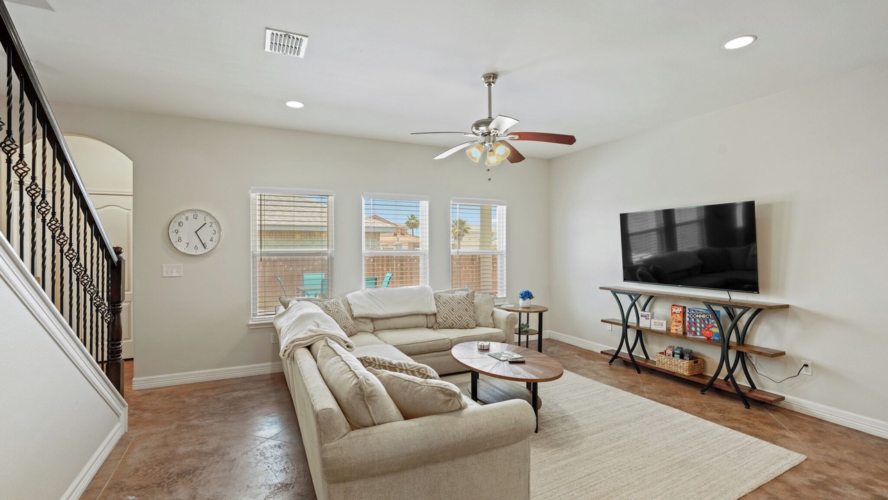Photo of Livingroom in Corpus Christi