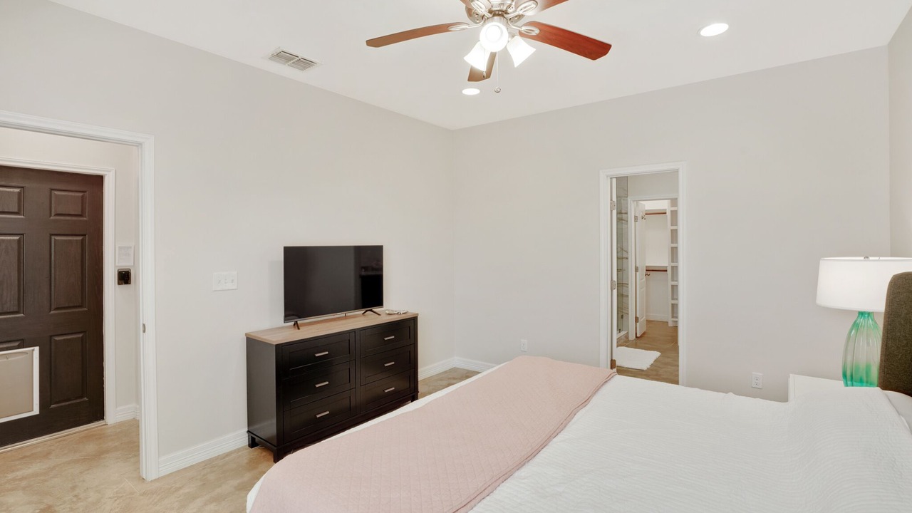 Photo of Bedroom in Corpus Christi