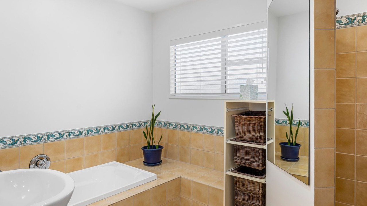 Photo of Bathroom in Arkles Bay