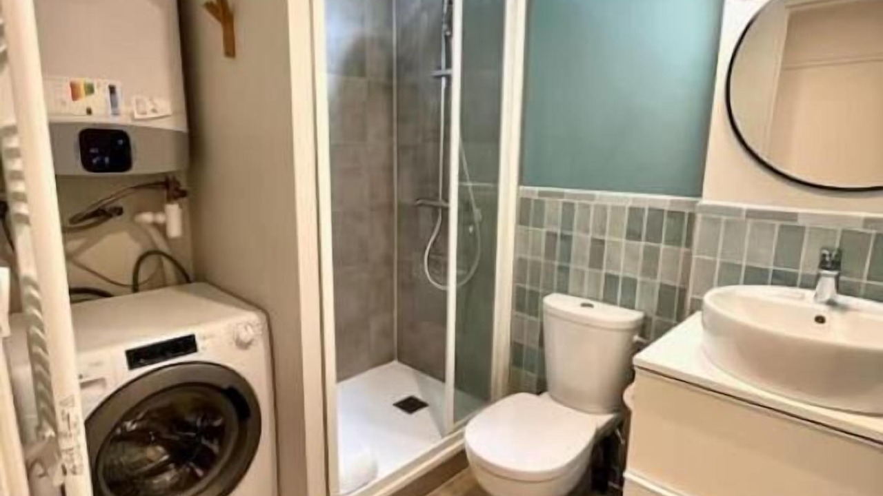 Photo of Bathroom in Le Marais