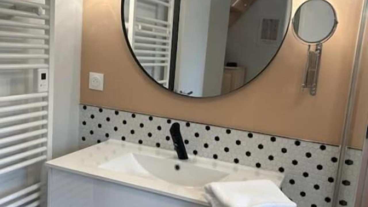 Photo of Bathroom in Douvres-la-Delivrande