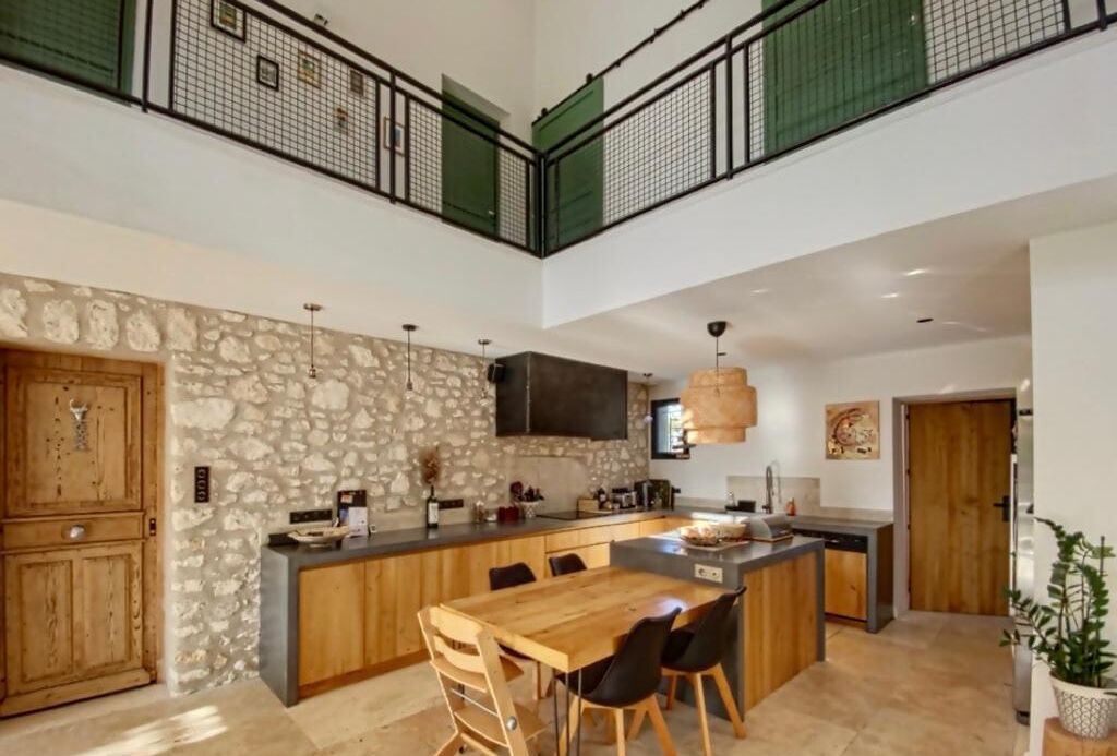 Photo of Others in Eygalieres