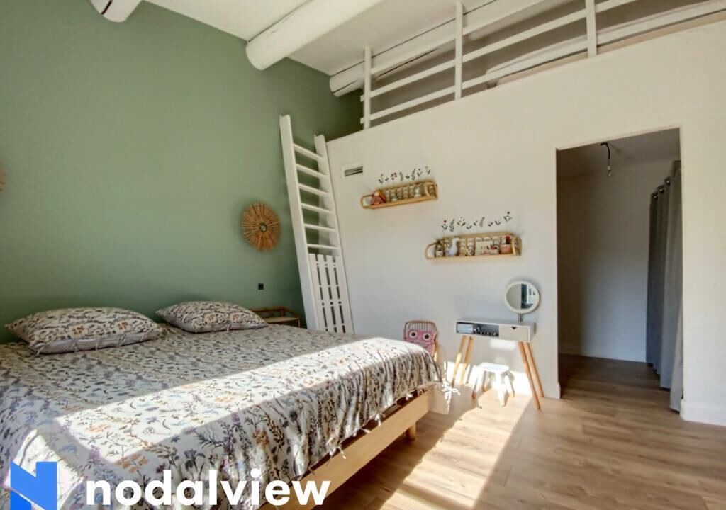 Photo of Bedroom in Eygalieres