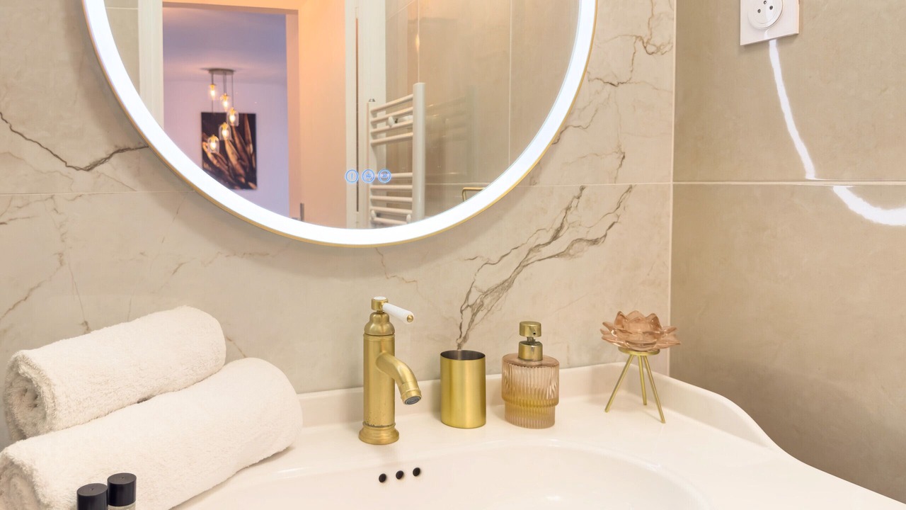 Photo of Others in Cannes