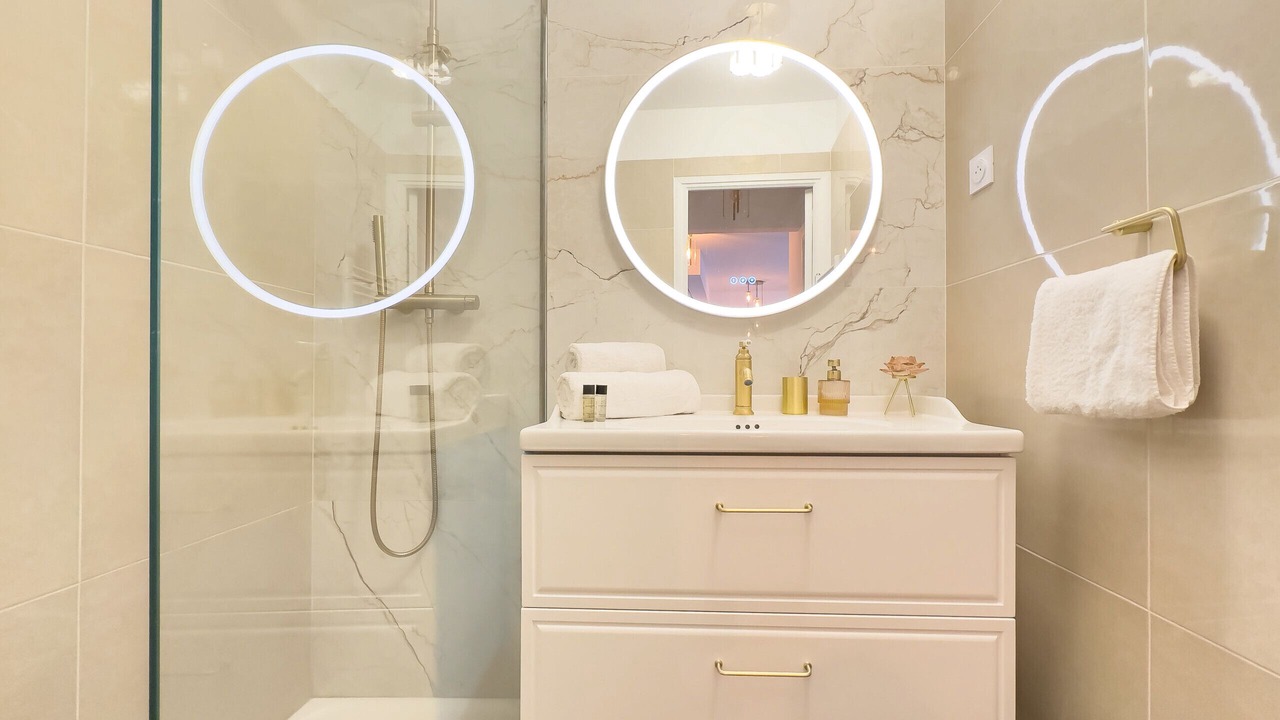 Photo of Others in Cannes