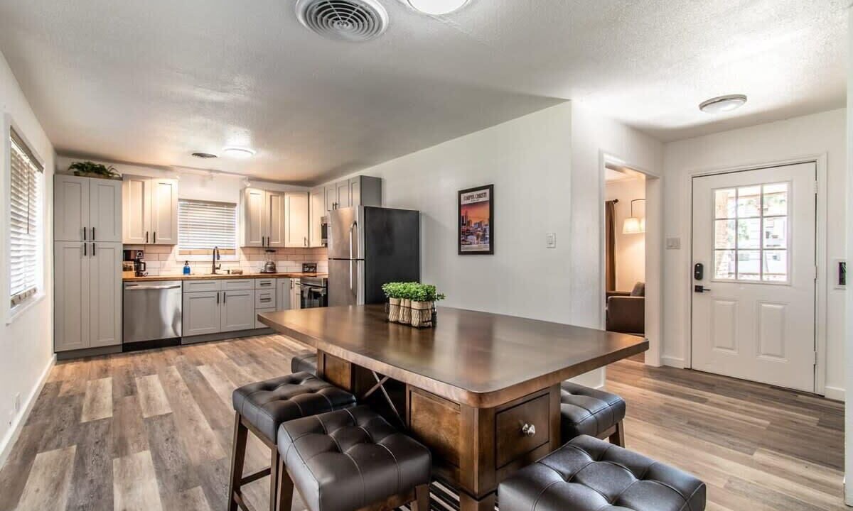 Photo of Bedroom in Bay Area