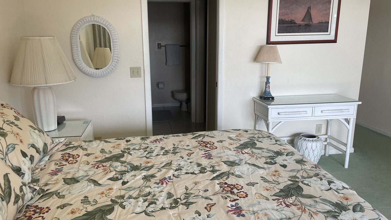Photo of Bedroom in Bokeelia
