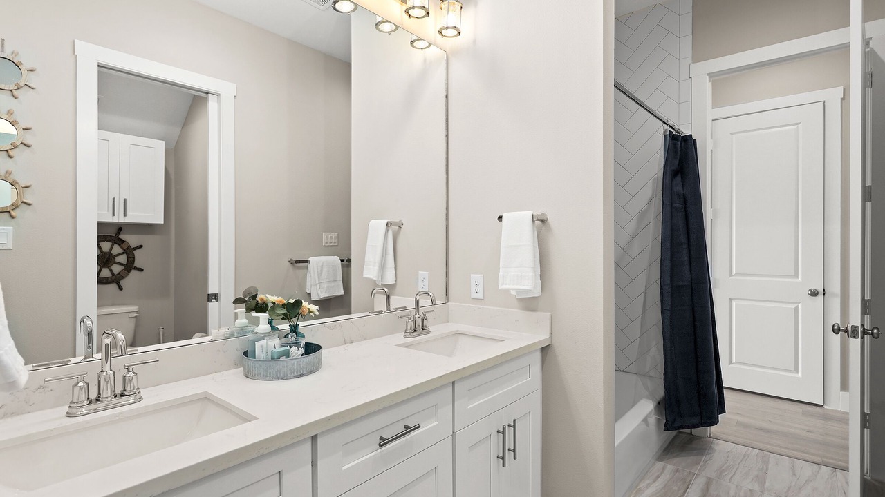 Photo of Bathroom in Red Fish Cove