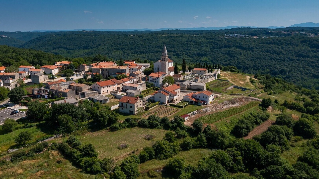 Photo of Outdoor in Kringa