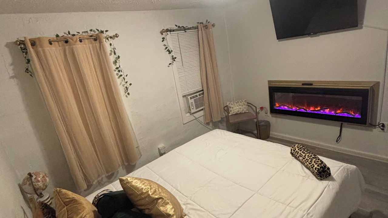 Photo of Bedroom in Homestead